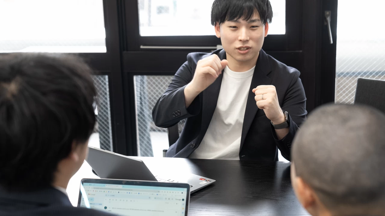 【週3〜／フレックス】社長の近くでマーケに挑む。就活で語れる“実践”がここにある。