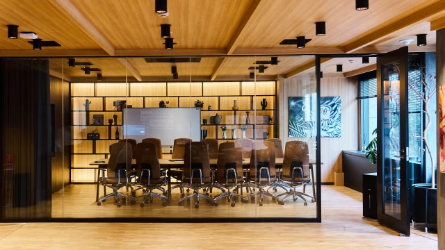 アイザック株式会社のマーケティングインターン東京都