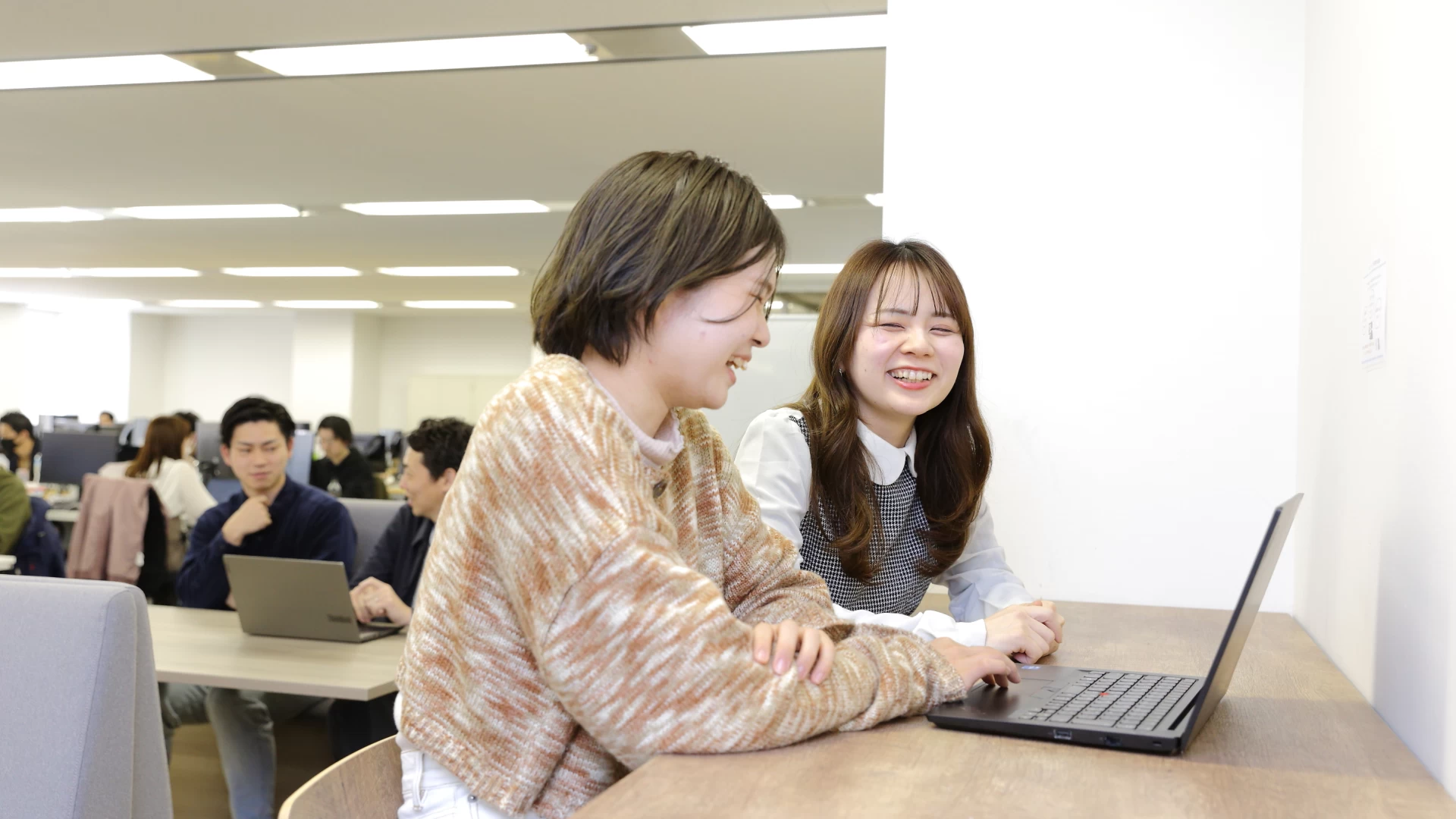 就活にも起業にも強くなる！実践型長期インターンで圧倒的成長へ！【週3日~OK】