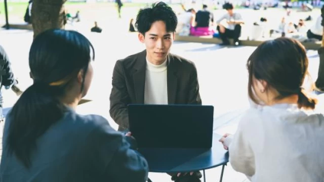 株式会社コレックホールディングスの営業インターン大阪府