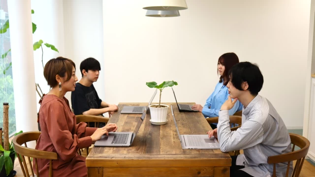 アナグラム株式会社のマーケティングインターン東京都