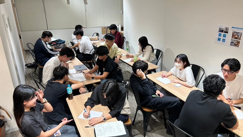 【大手メガベン内定実績/平均時給1800円】インターン生全員が未経験スタート/toCセールス