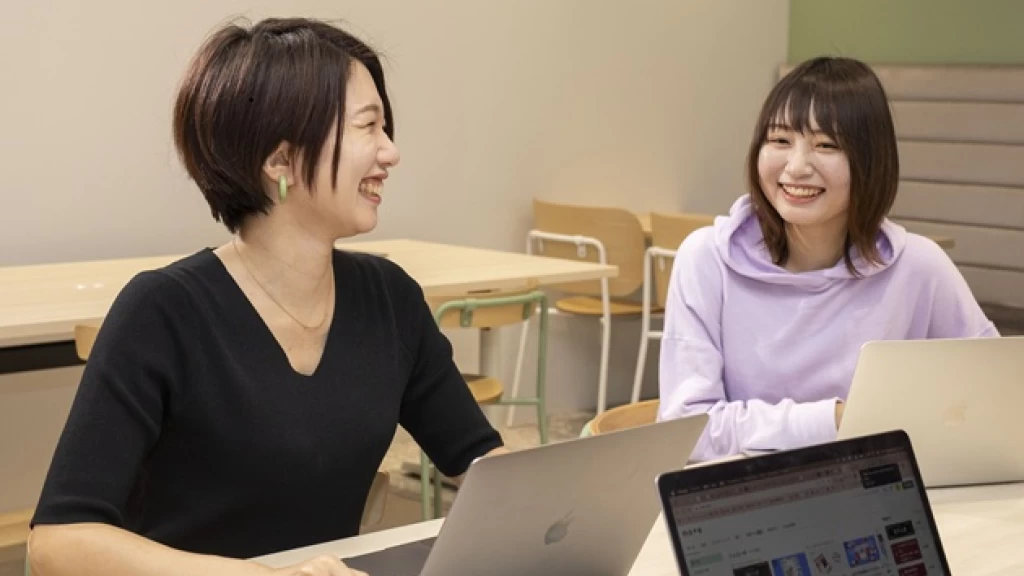 【大学1,2年生歓迎！週2日～】SNSマーケや広告運用に興味があるあなたへ。ビジネスで一生使える「仮説思考×課題解決力」が身につくマーケインターン！
