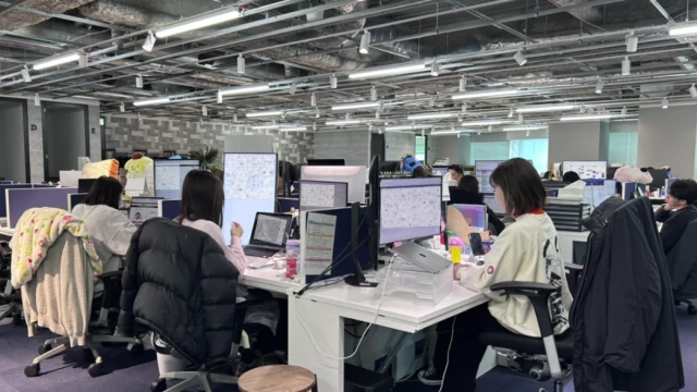 株式会社フォースリーのマーケティングインターン東京都