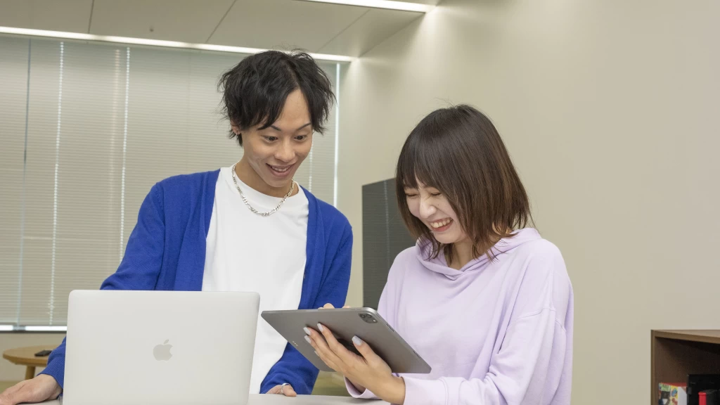 【週2日〜】責任者/マネージャーの下でサービス成長をリード！部署横断のマーケインターン！